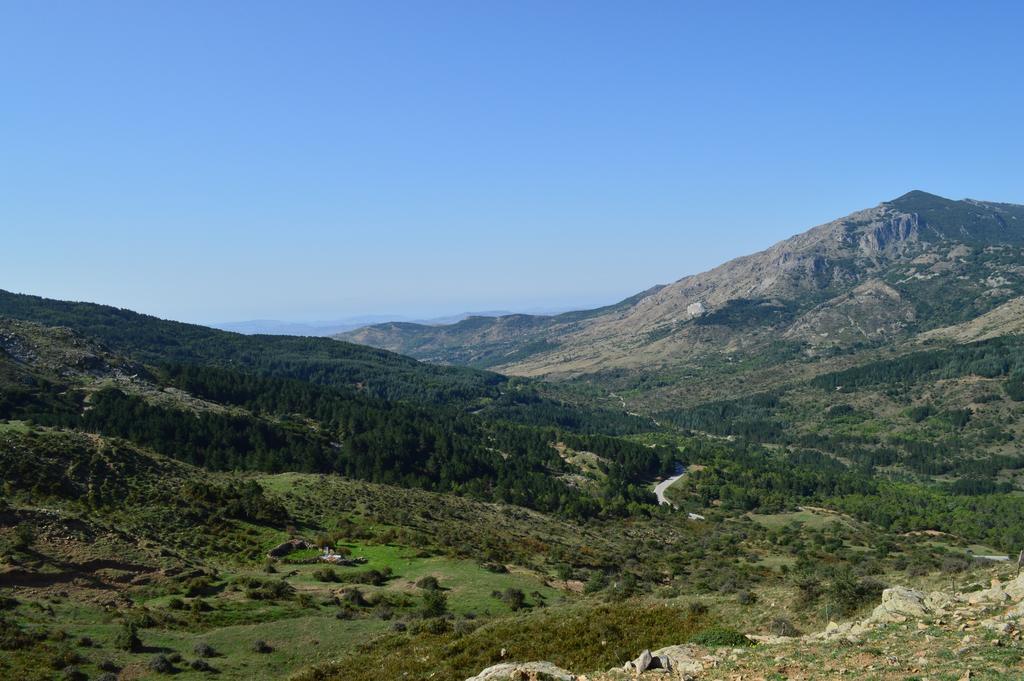 לינה וארוחת בוקר פטרליה סוטאנה Il Castello מראה חיצוני תמונה